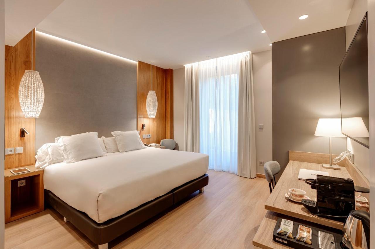 Hotel Boutique Mirlo บาร์เซโลนา ภายนอก รูปภาพ