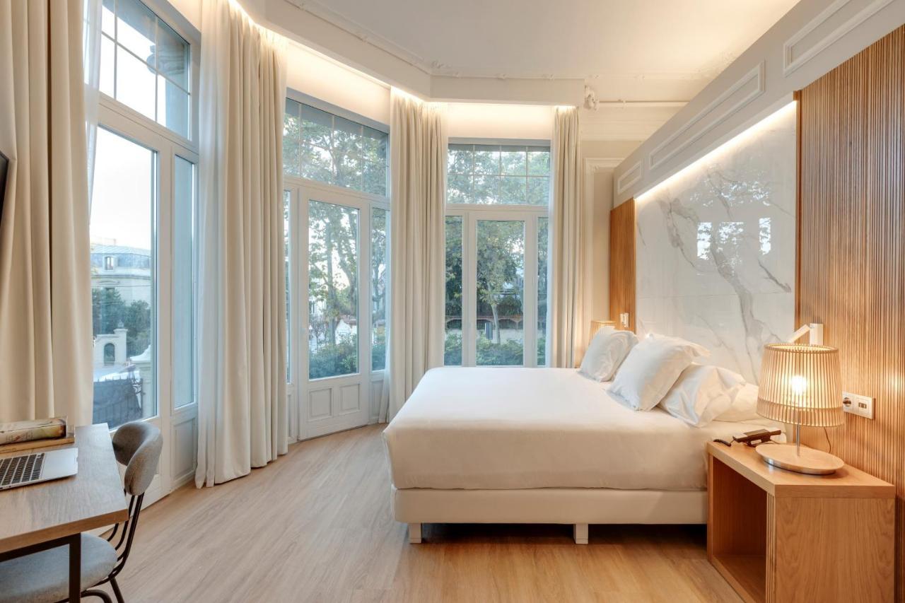Hotel Boutique Mirlo บาร์เซโลนา ภายนอก รูปภาพ Deluxe room