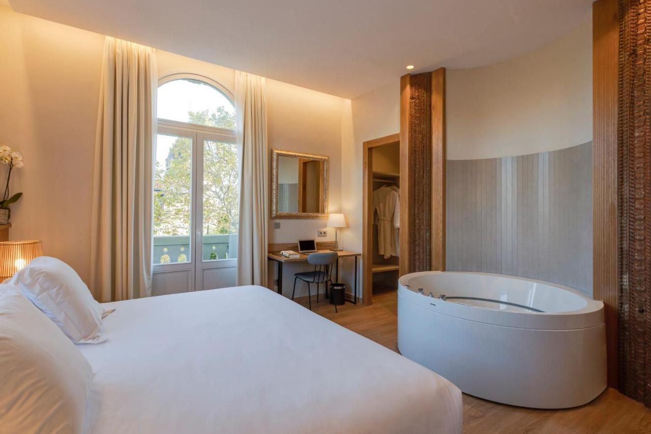 Hotel Boutique Mirlo บาร์เซโลนา ภายนอก รูปภาพ