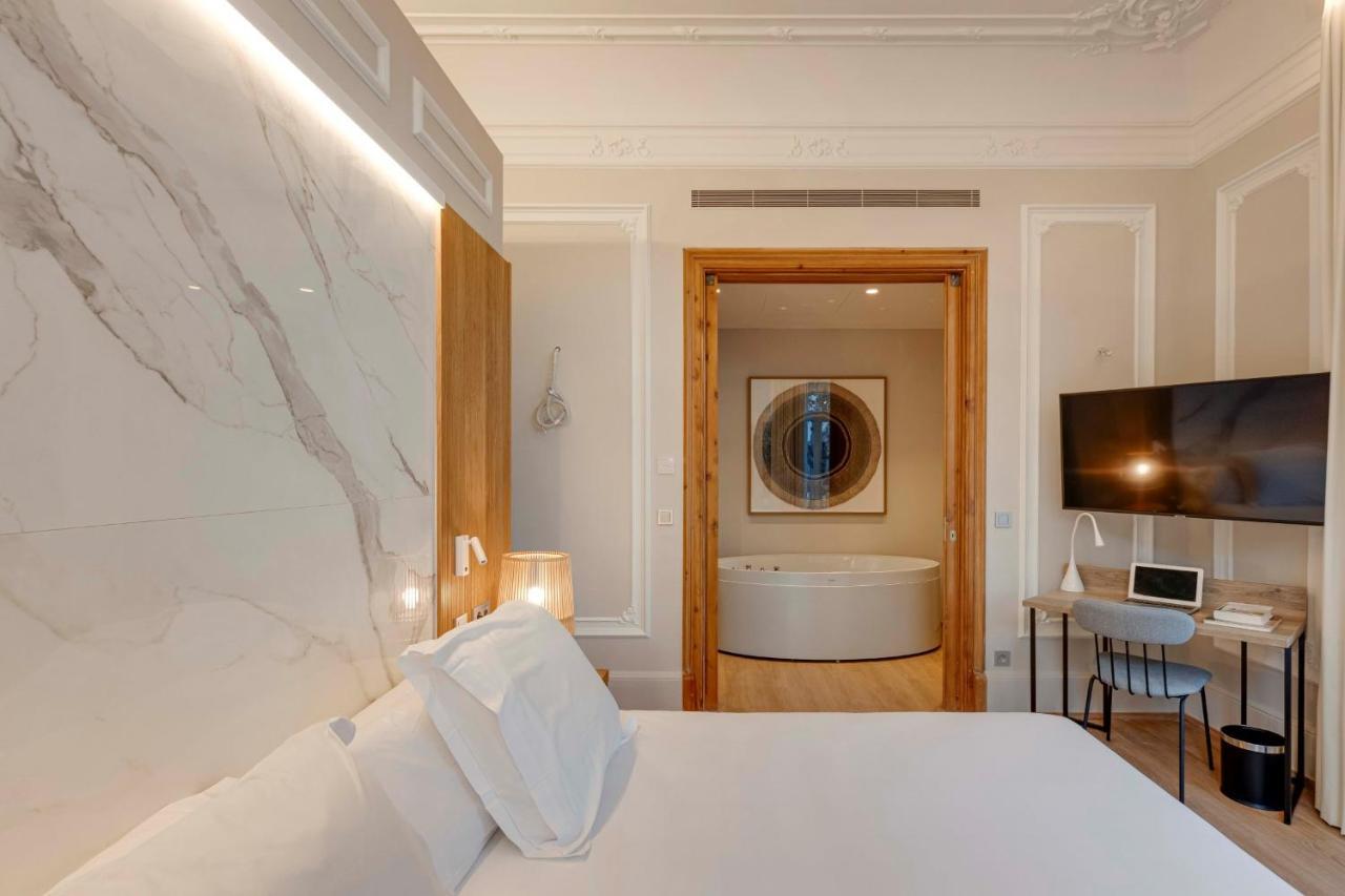 Hotel Boutique Mirlo บาร์เซโลนา ภายนอก รูปภาพ Deluxe room